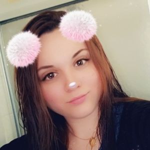 Meet your Posher, Alexandra